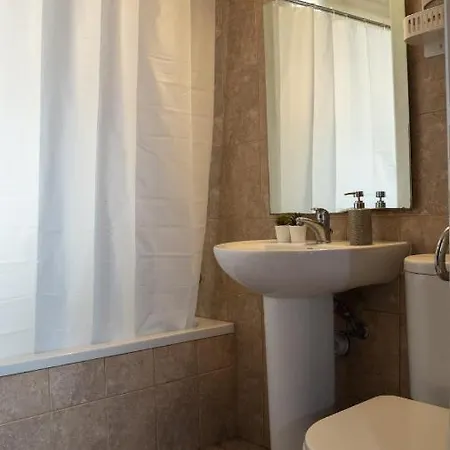 Seaview City Center 1br - * Larnaca